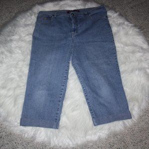 Gloria Vanderbilt Denim Capris Sz 14P